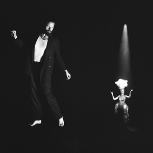 奇怪式后仰式深喉视频
